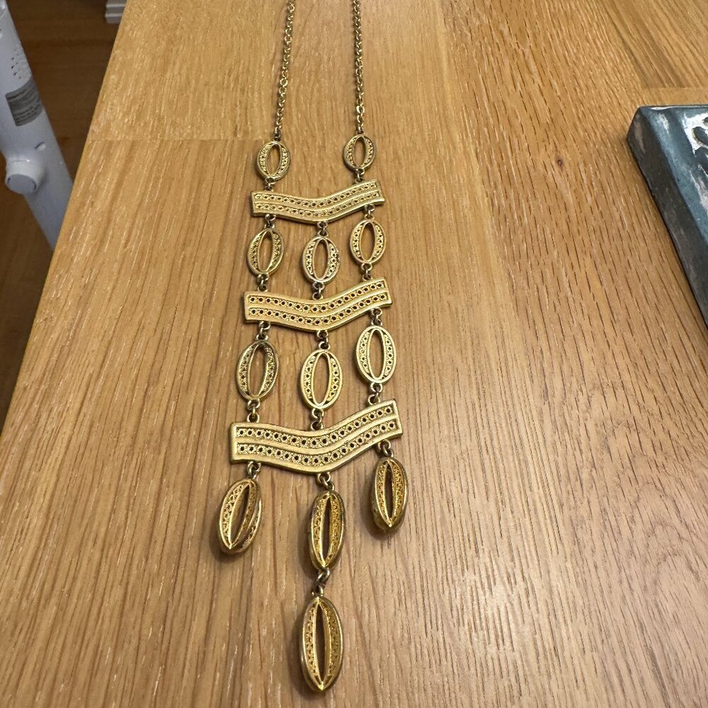 Stella and Dot Vintage Necklace for Sale! Never worn. Very retro looking!
